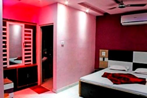Hotel Roshan Варанасі Екстер'єр фото
