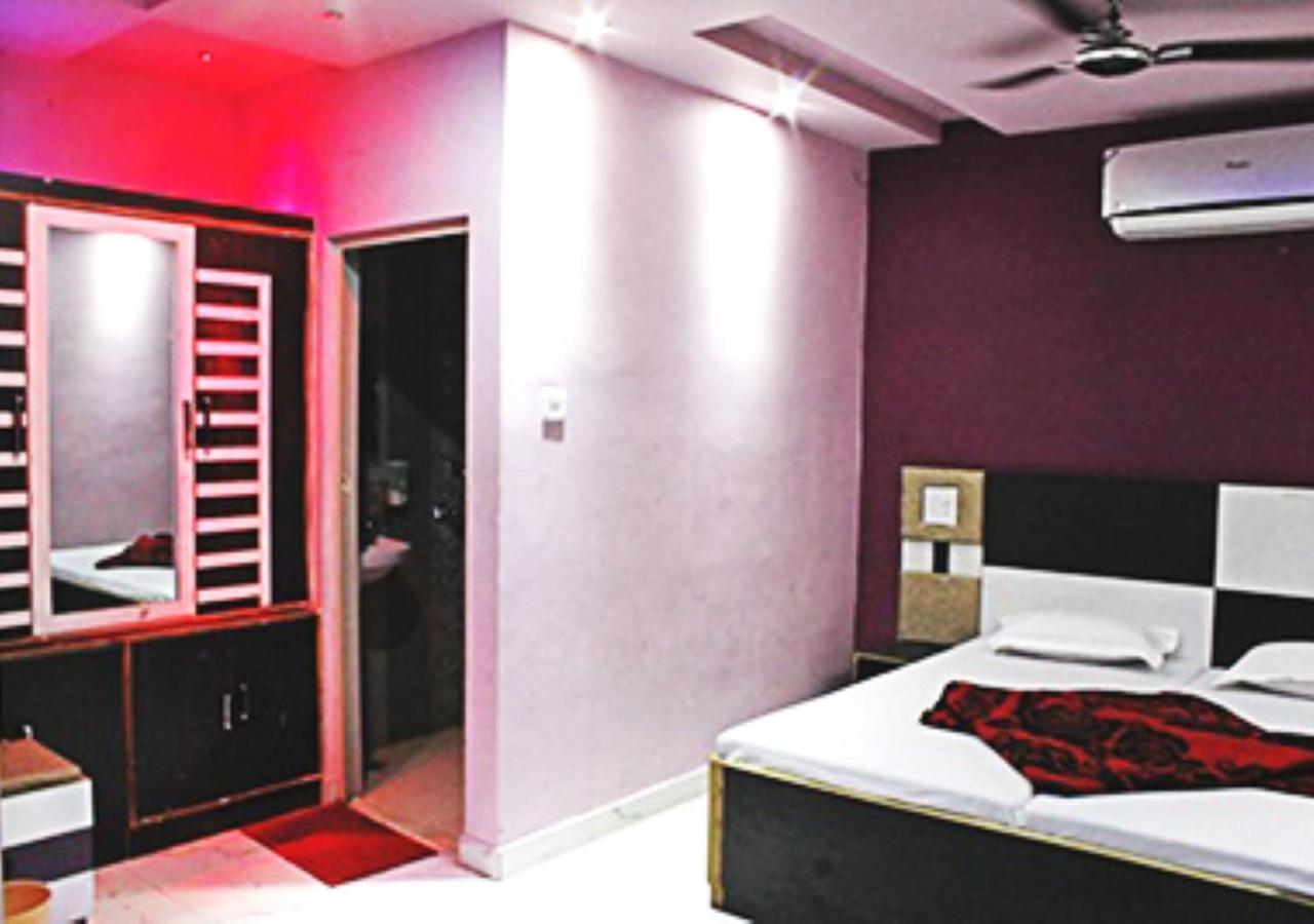 Hotel Roshan Варанасі Екстер'єр фото