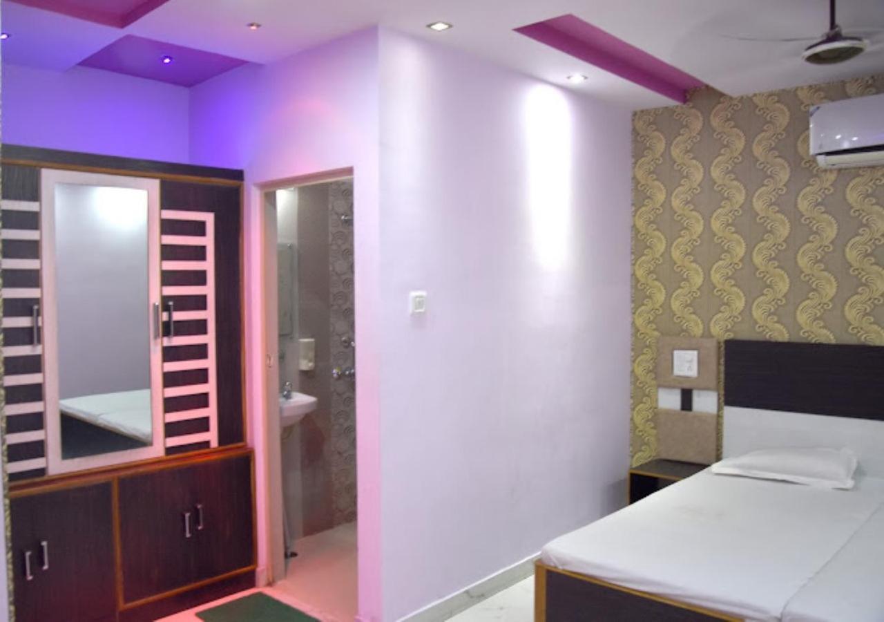 Hotel Roshan Варанасі Екстер'єр фото