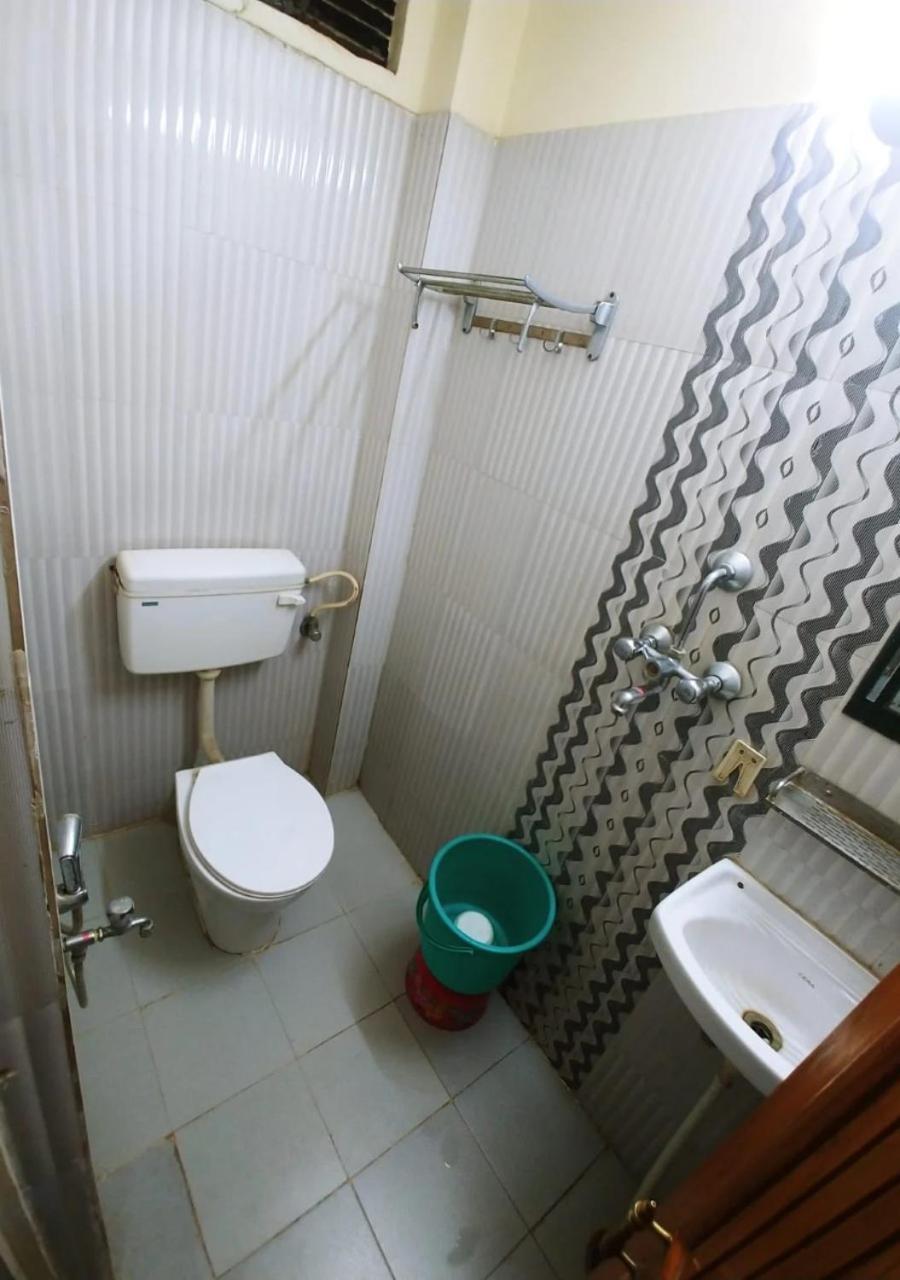 Hotel Roshan Варанасі Екстер'єр фото